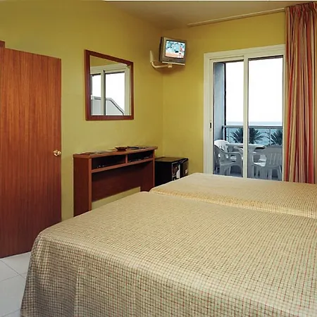 מלון Athene (adults Only) 3*
